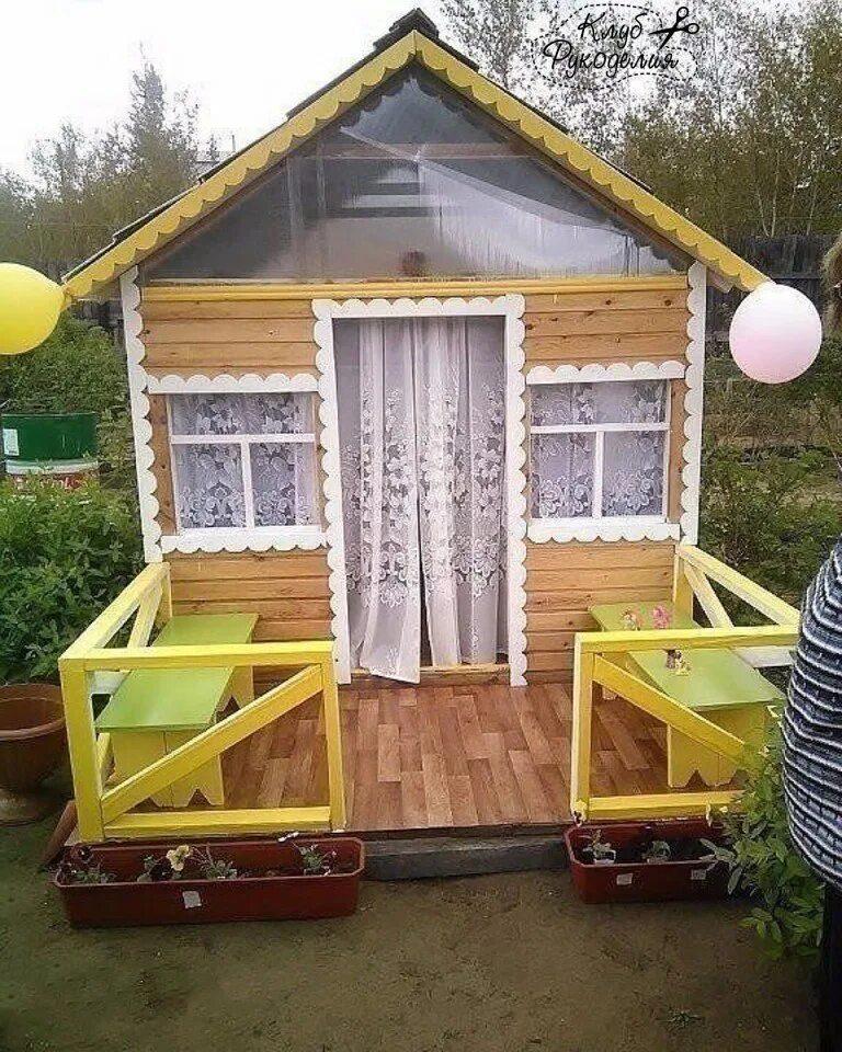 Детский домик для дачи. Домик для девочки на даче. Детский домик для дачи из дерева.