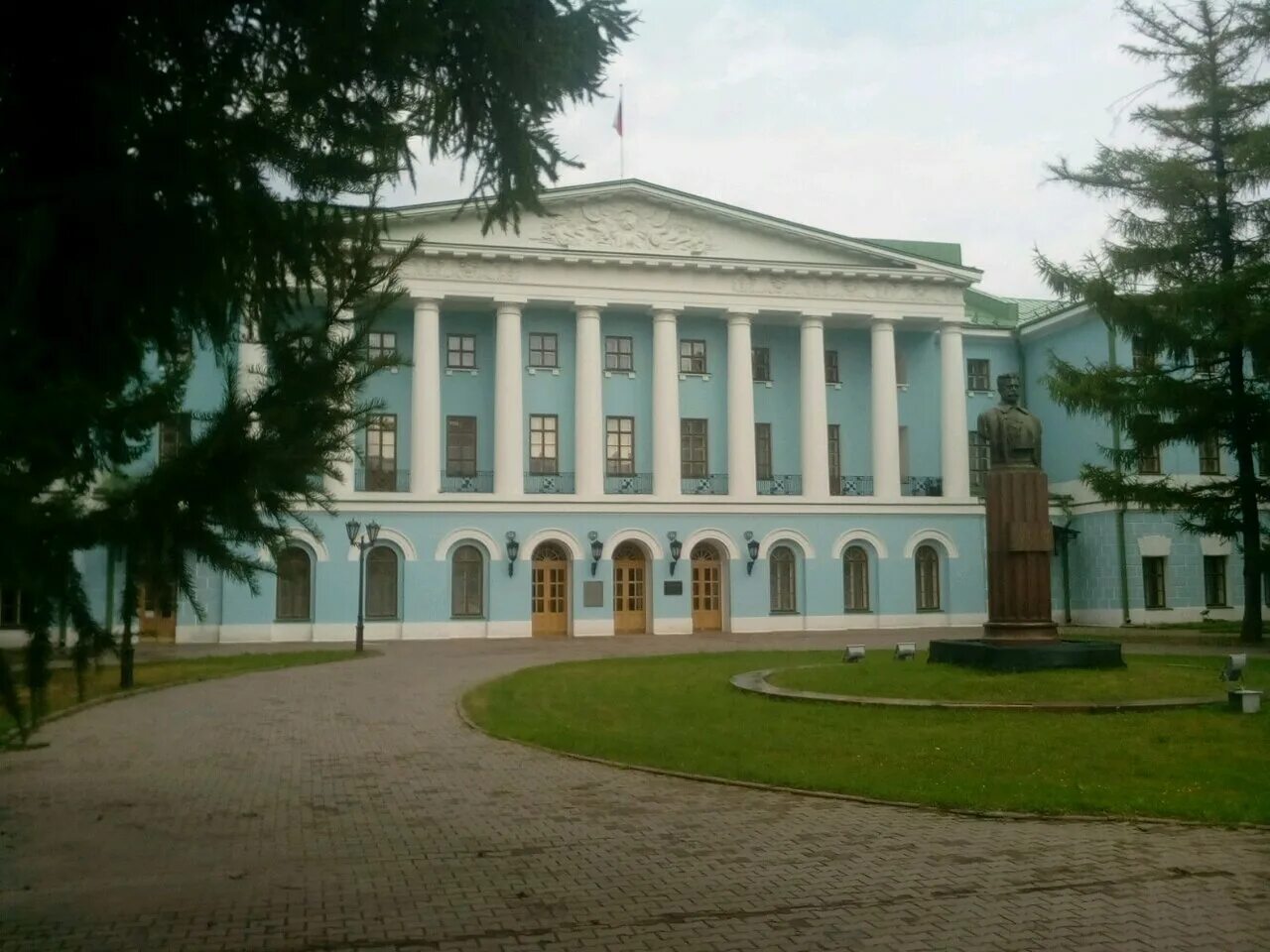 центральный академический театр российской армии зал. суворовская площадь москва. цдра усадьба салтыкова. 3, москва. 2 стр.