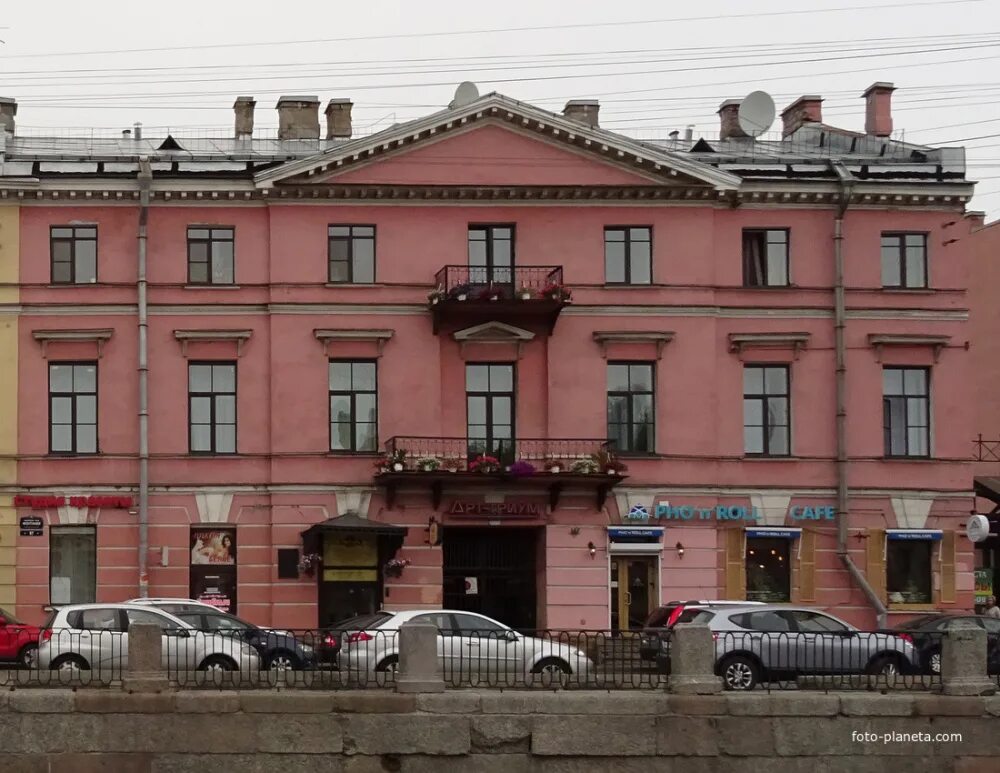 Фонтанка 97 с улицы. Набережная реки фонтанки санкт-петербург. Набережная реки фонтанки 97. Набережная реки фонтанки 101. Питер река фонтанка.