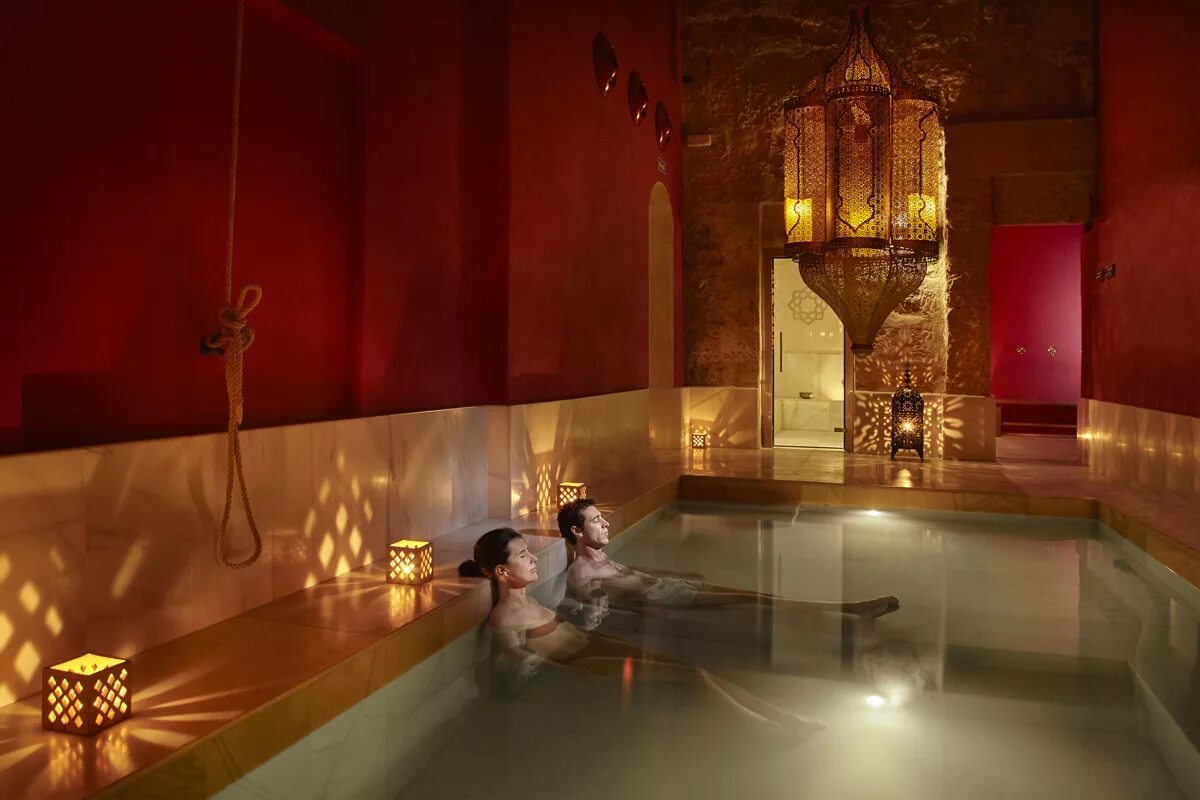 Хаммам марокко. Хамам пенный массаж. Хаммам tsar palace luxury hotel & spa. Хамам нога. Хамам эфджиби.