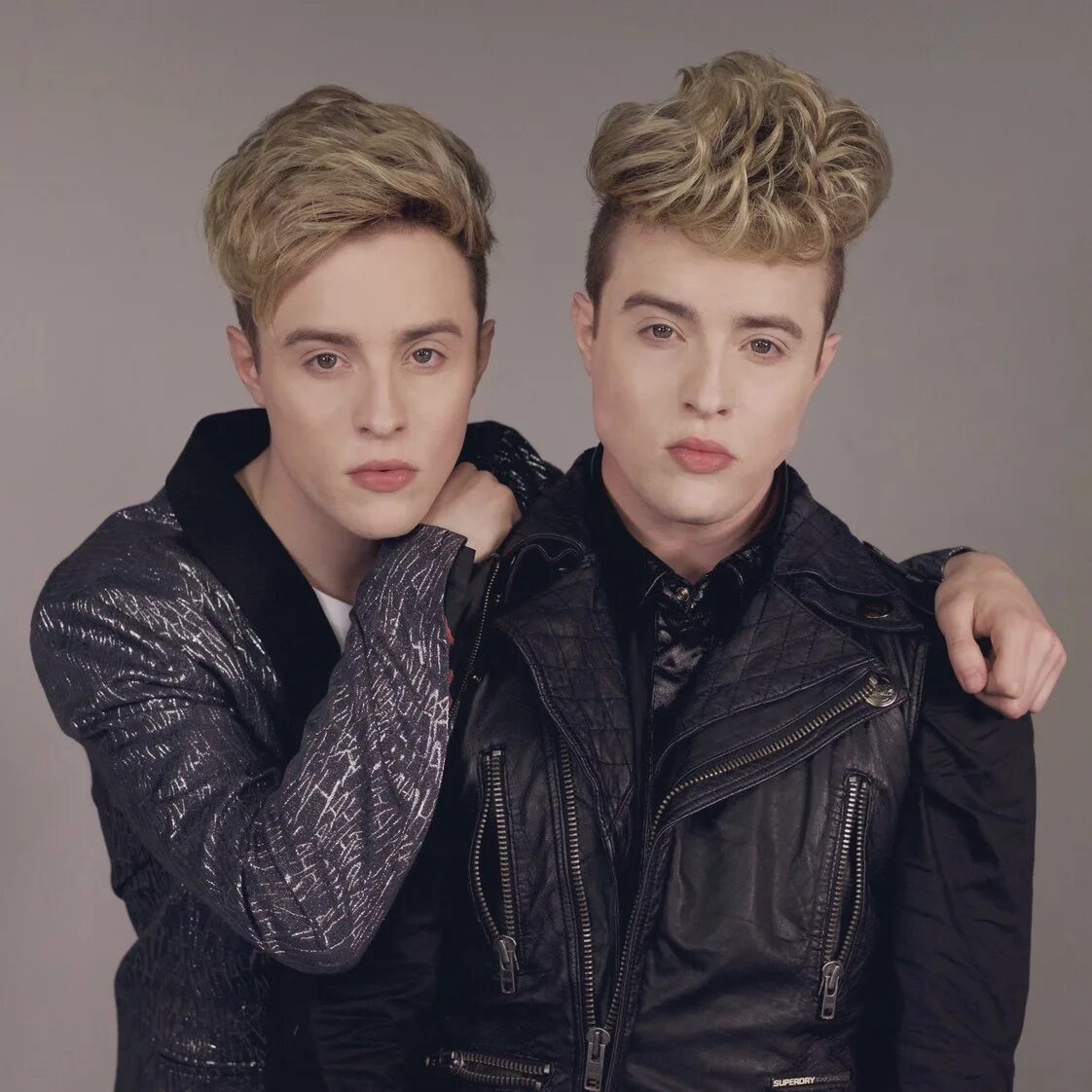 Братья Jedward. Джедвард группа сейчас. Jedward 2021. Евровидение Близнецы Jedward.