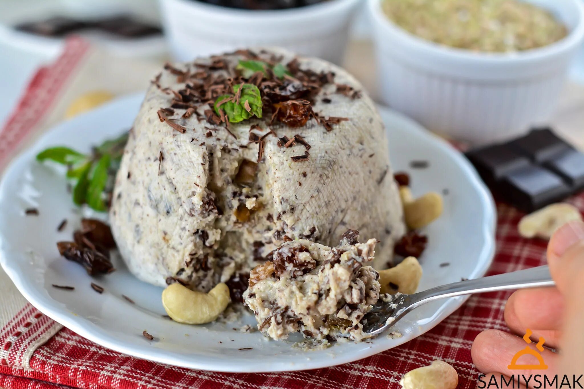 Пасха из творога самый вкусный рецепт. Пасха творожная Царская заварная. Пасха заварная творожная: "Царская" миндаль. Царская Пасха из творога заварная. Пасха творожное блюдо.