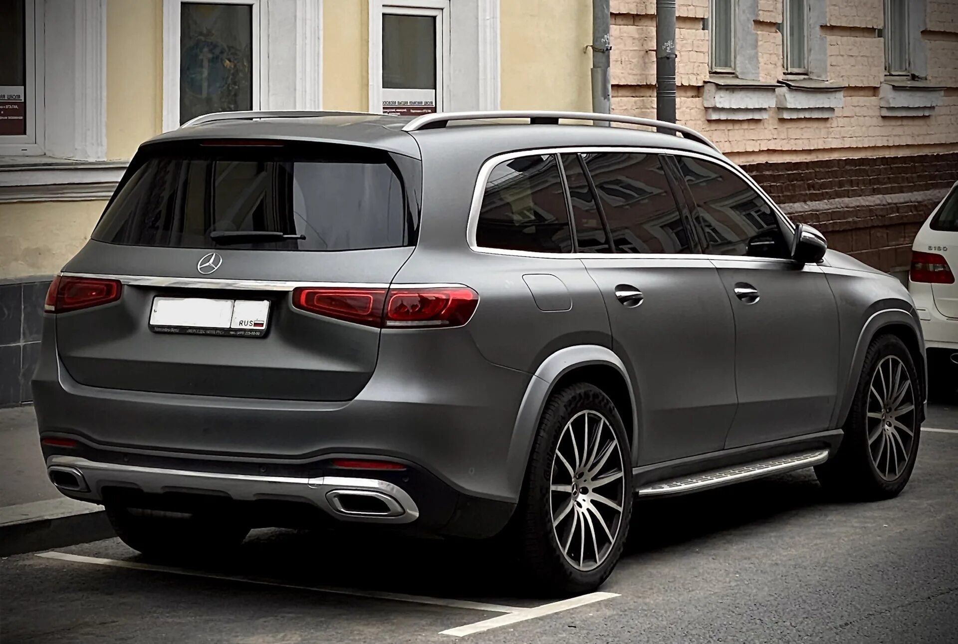 Gls 430. Mercedes benz gls 167. мерседес gls 2025. мерседес gls-class x167. новый глс мерседес 2025.