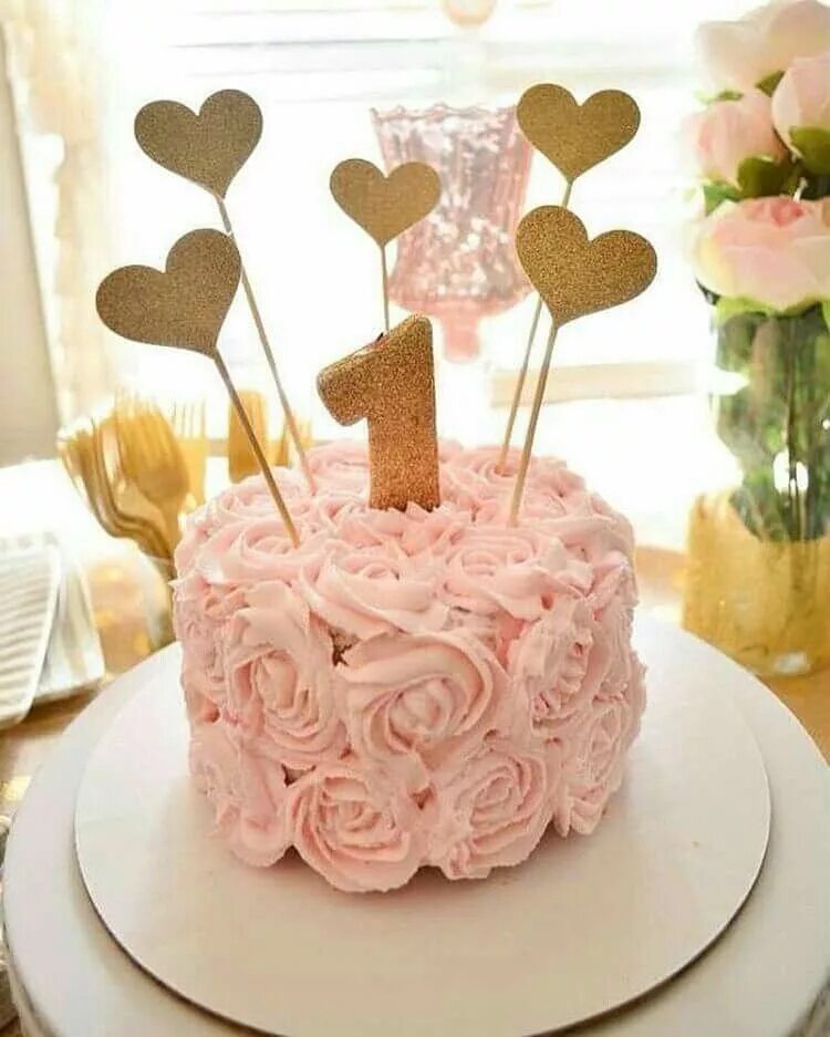 A little cake. Тортик с днем рождения. Декор торта на день рождения. Торт на день рождения девочке. Декор торта для девочки.