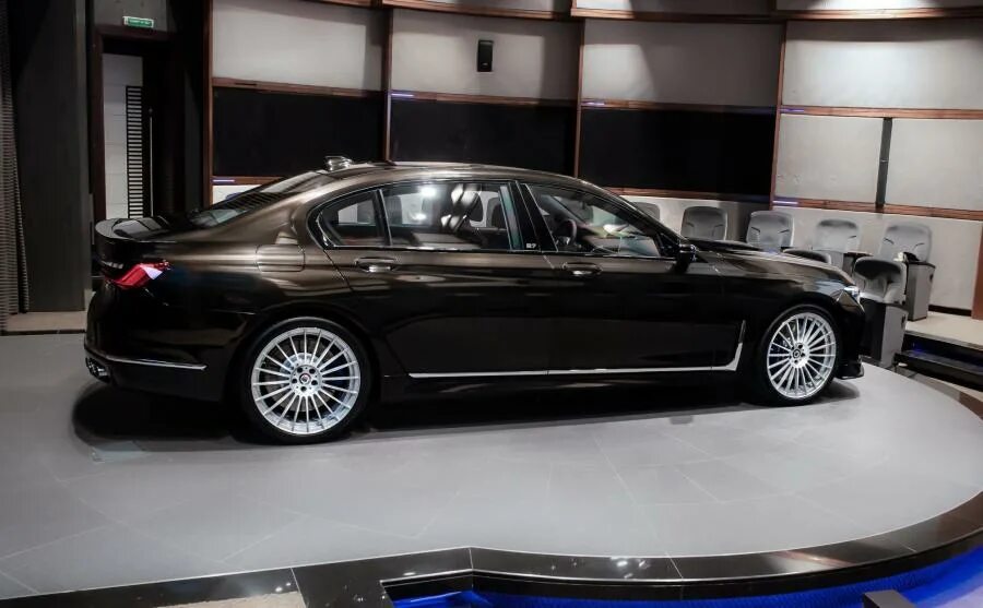 Альпина 2019. Bmw 7 alpina 2025. бмв 7 альпина. alpina b7 2025. бмв 760 альпина.