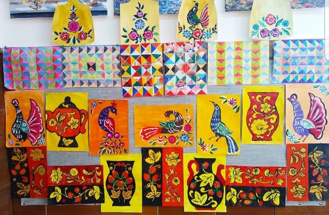 хохлома конкурс. городецкий стиль хохломской росписи. хохлома конкурс. окно в библиотеку на конкурс по хохломе. золотая хохлома конкурс танцев.