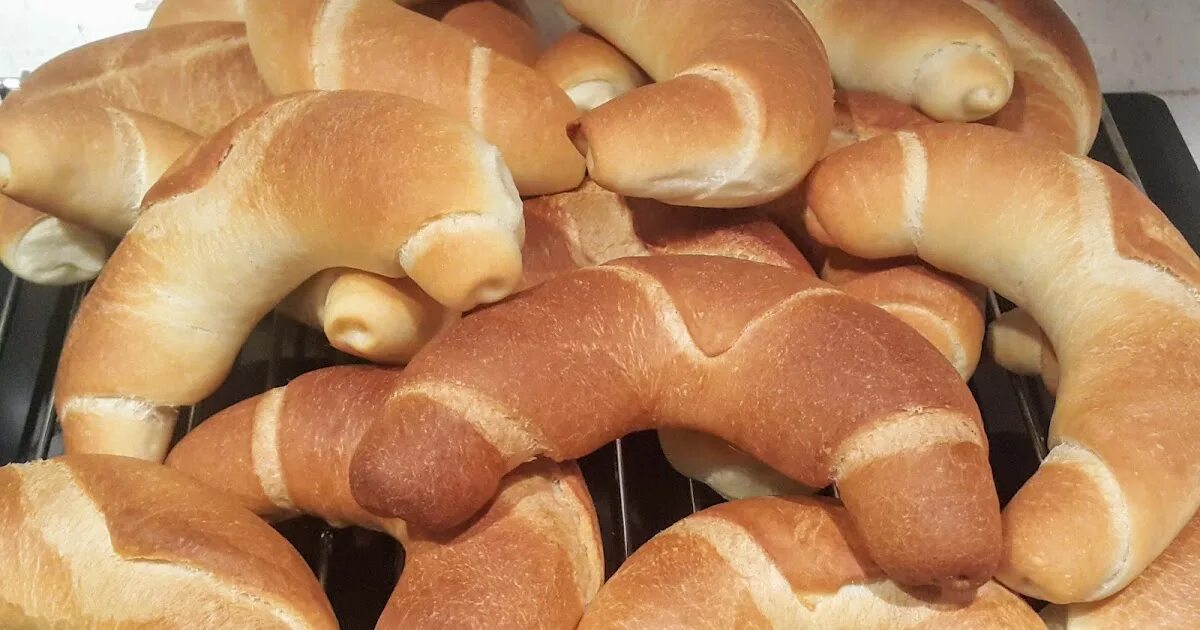 Рецепт советских рогаликов. Рогалик ссср фото. Рогалики. Советские рогалики по 5 копеек. Рогалик с абрикосом.