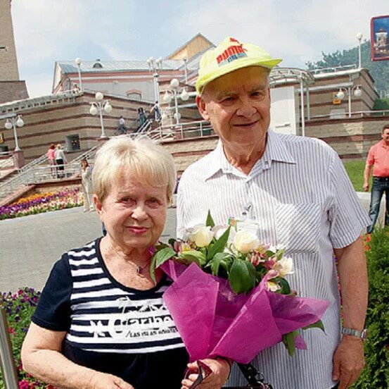 Муж александры пахмутова. Пахмутова и Добронравов. Добронравов муж Пахмутовой.