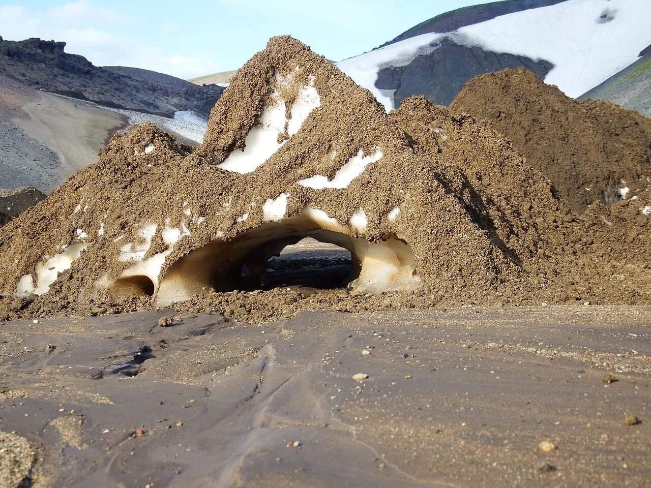 валье-де-ла-луна (боливия). песок 8736-2014. речной песок и горный песок. песков горный. песок карьерный.