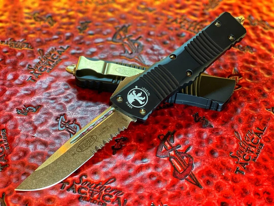 Microtech combat. Microtech Combat Troodon. Microtech Troodon Serrated a181 (Replica). Microtech Combat Troodon 219-10bh Bounty Hunter Hellhound. Microtech Combat Troodon карбон.