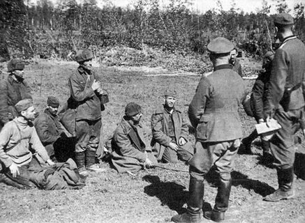 Попала в 1942