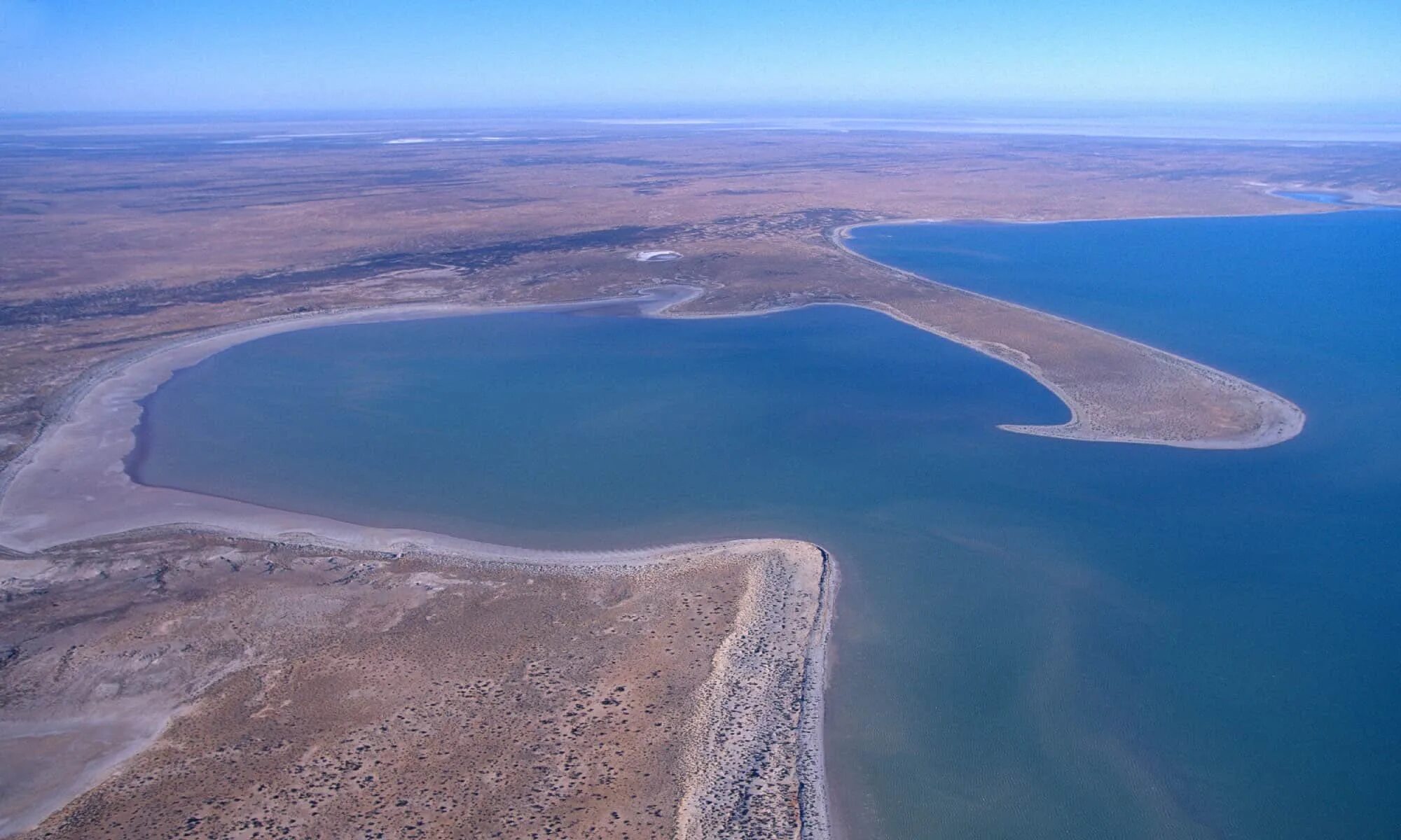 Озеро Эйр Норт. Эйр Норт Австралия. Озеро Эйр-Норт в Австралии. Эйр-Норт самое большое озеро Австралии. Озеро эйр находится в