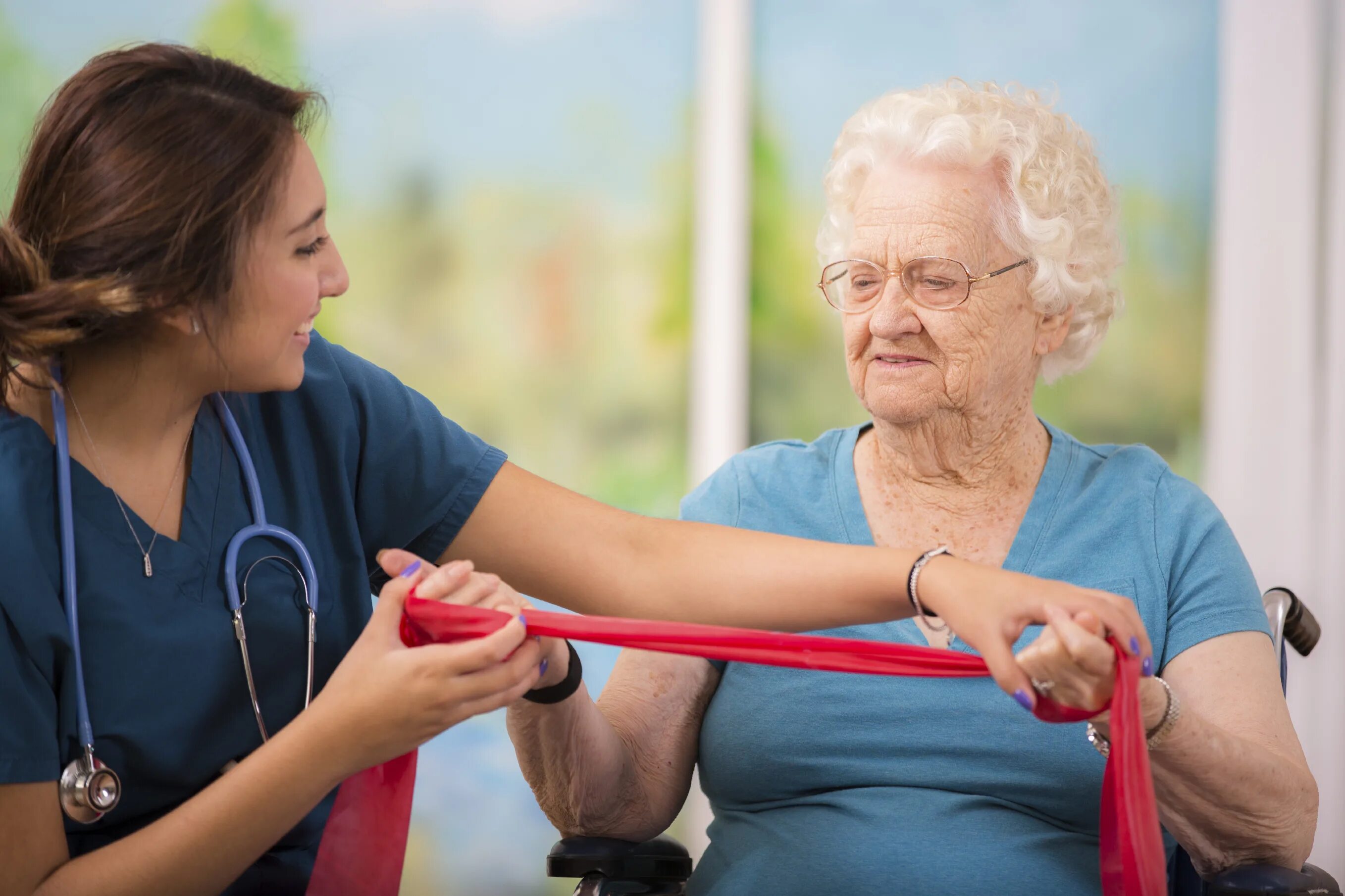 Физиопроцедуры пожилым. Физиотерапия пожилых. Бегом от инсульта. Лфк контрактура локтевого сустава. Физиотерапия пожилых.