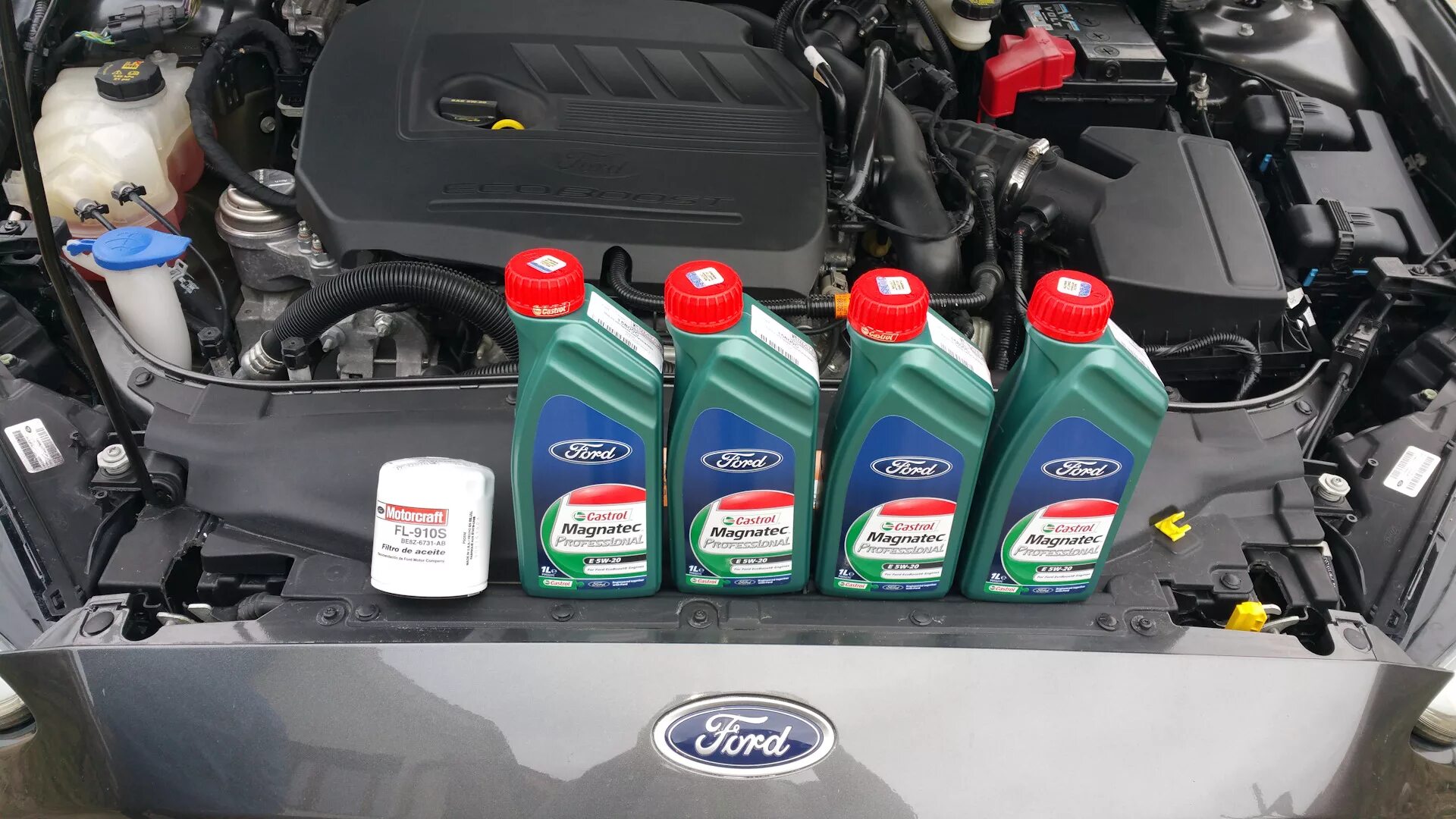 Экобуст 1.5 какое масло. Ford 1.5 ecoboost масло. масло акпп форд куга 2.5. масло для форд куга 1.6 экобуст 2013. масло для форд фокус 3 экобуст литровый бензин.