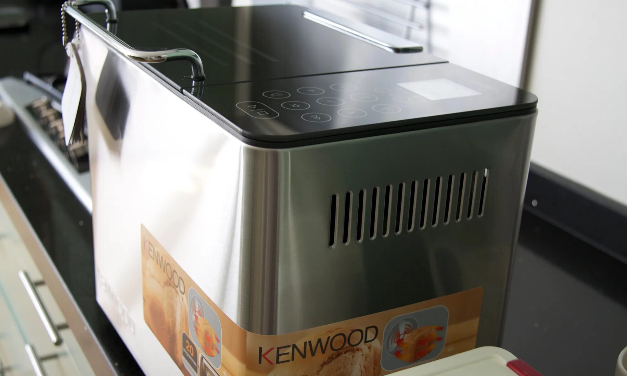 Kenwood bm450. Хлебопечка Kenwood BM 450. Kenwood bm450 Kenwood. Kenwood bm450 ремкомплект. Хлебопечка кенвуд 450