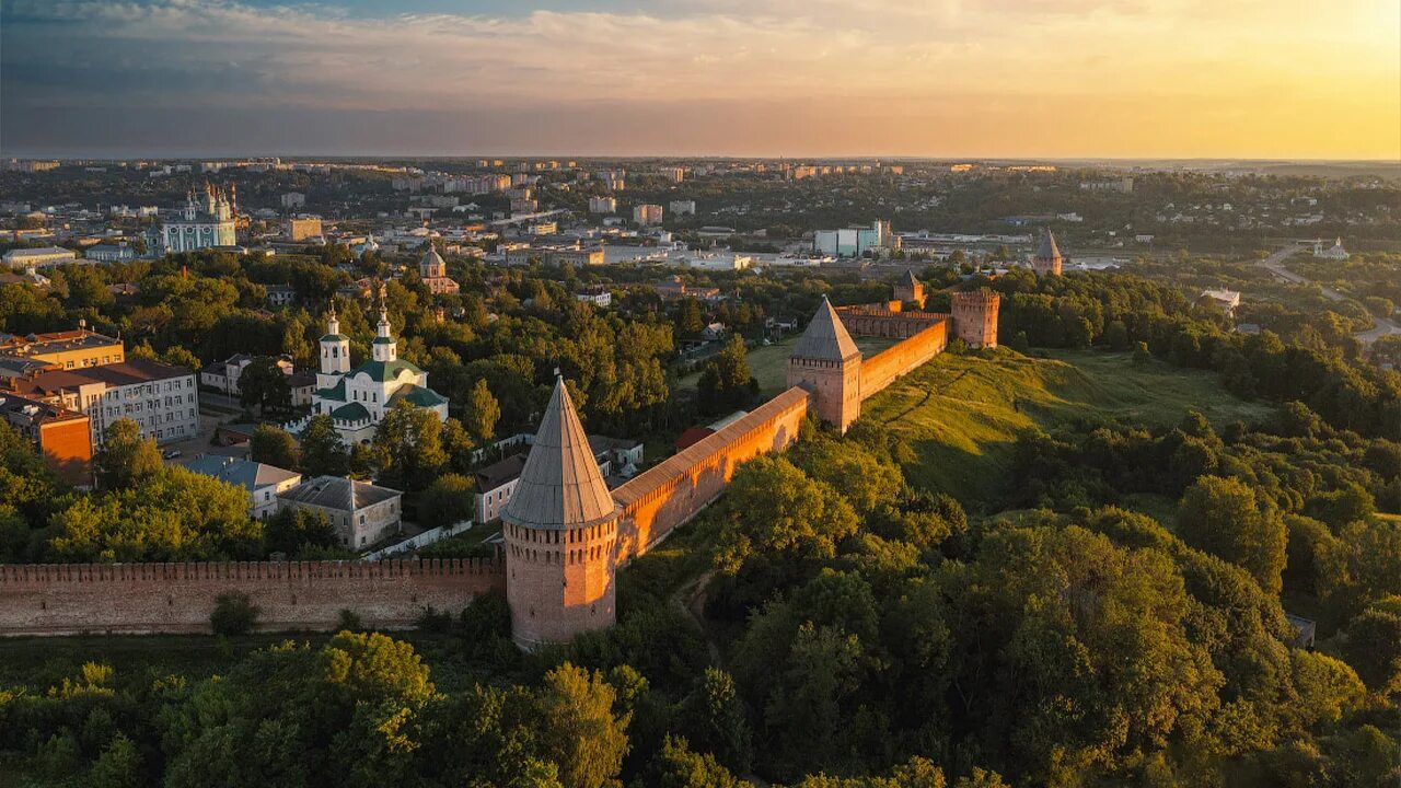 Сфр смоленское. Смоленская Крепостная стена Смоленск. Смоленская крепость города Смоленск. Смоленск Кремль. Смоленская крепость Смоленск с высоты.