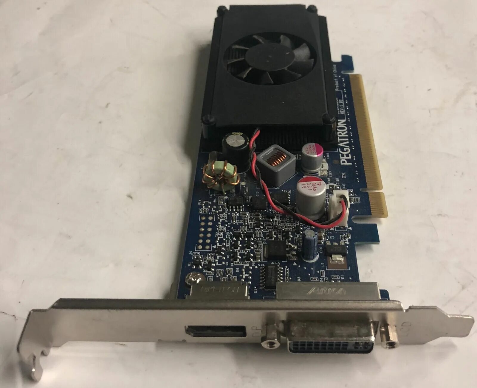 Nvidia 310. Gt310 видеокарта. geforce 310. pegatron видеокарта. tampa gt310.
