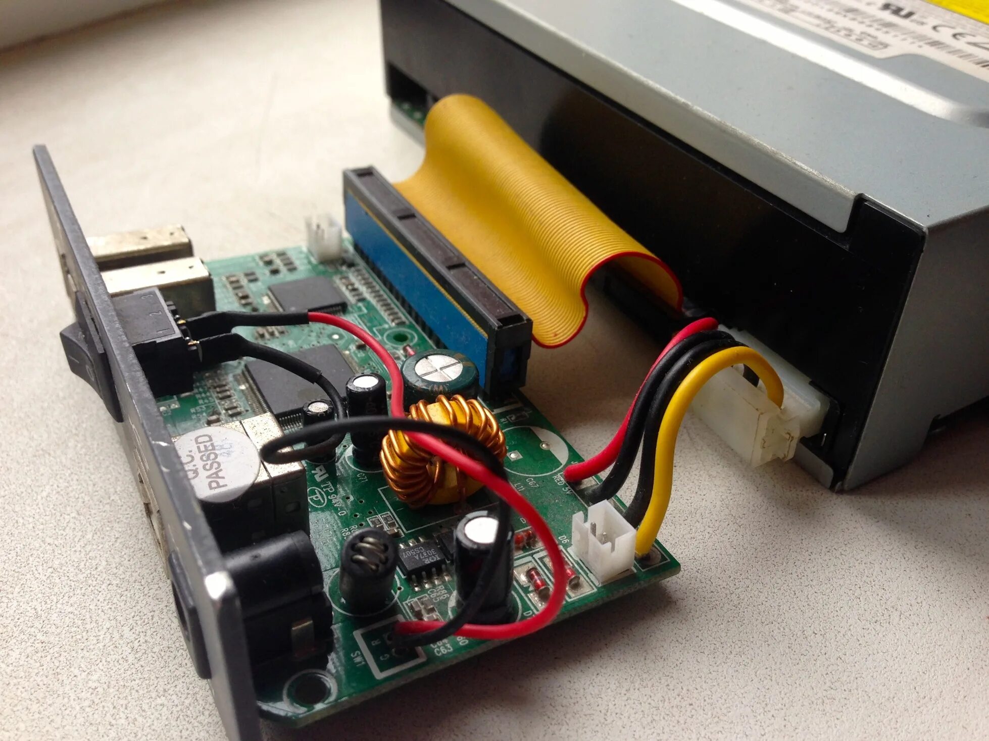 сделать дисковода компьютера. корпус усилителя из dvd проигрывателя. считывающая головка floppy дисковода. привод dvd dsl-720a. внешний дисковод для ноутбука.