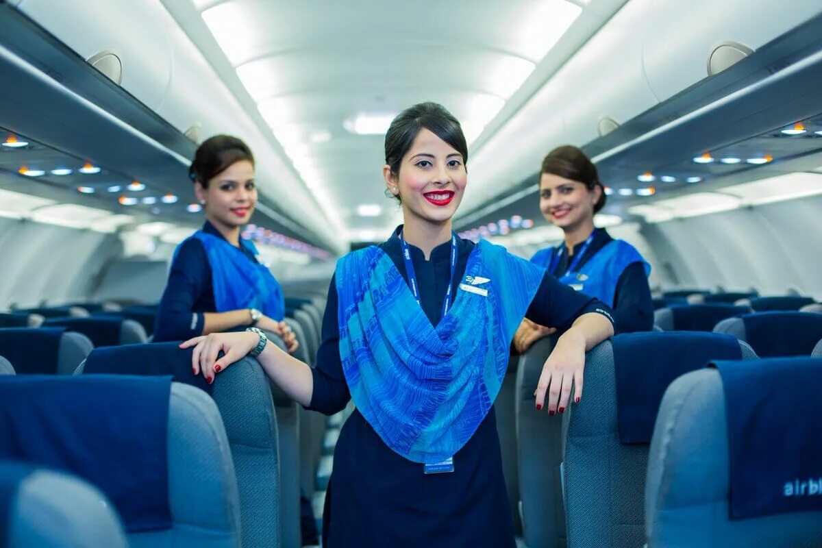 Шанхай эйрлайнс. Air baltic airlines. Включи авиакомпания. Jetblue airways экипаж. Стюардессы авиакомпании люфтганза.