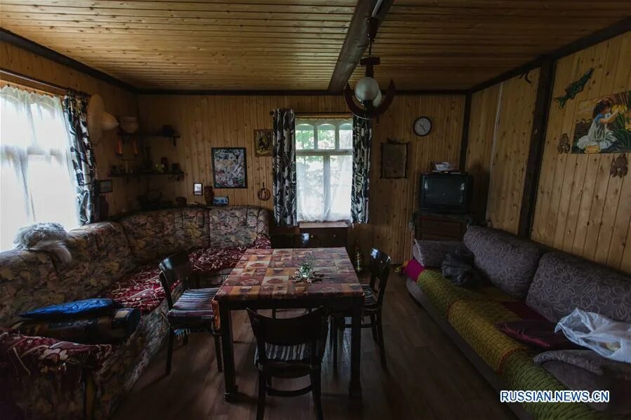 Московские дачи коттеджный поселок. Дача 2 где. Зодчий садовый домик дачник 2. Дача 2 где. Обычная русская дача внутри.