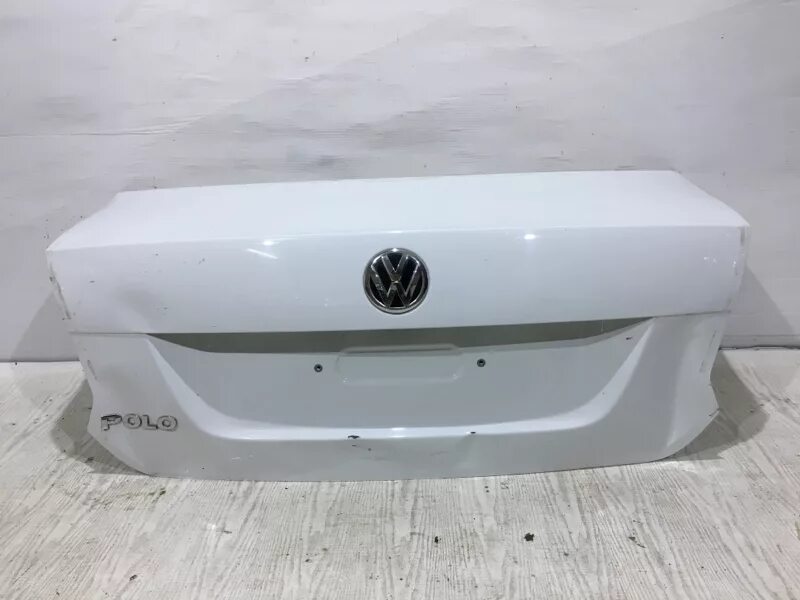 Vw polo 2017 крышка багажника sat. Polo volkswagen крышка багажника. Polo volkswagen крышка багажника. Крышка багажника фольксваген поло седан 2013. Крышка багажника поло седан 2016.