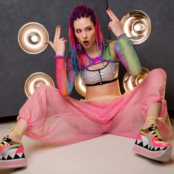 Дух блуда порочная нюра. Порочная нюра. Порочная нюра. Порочная нюра. Анна егорова нюра пацанки.