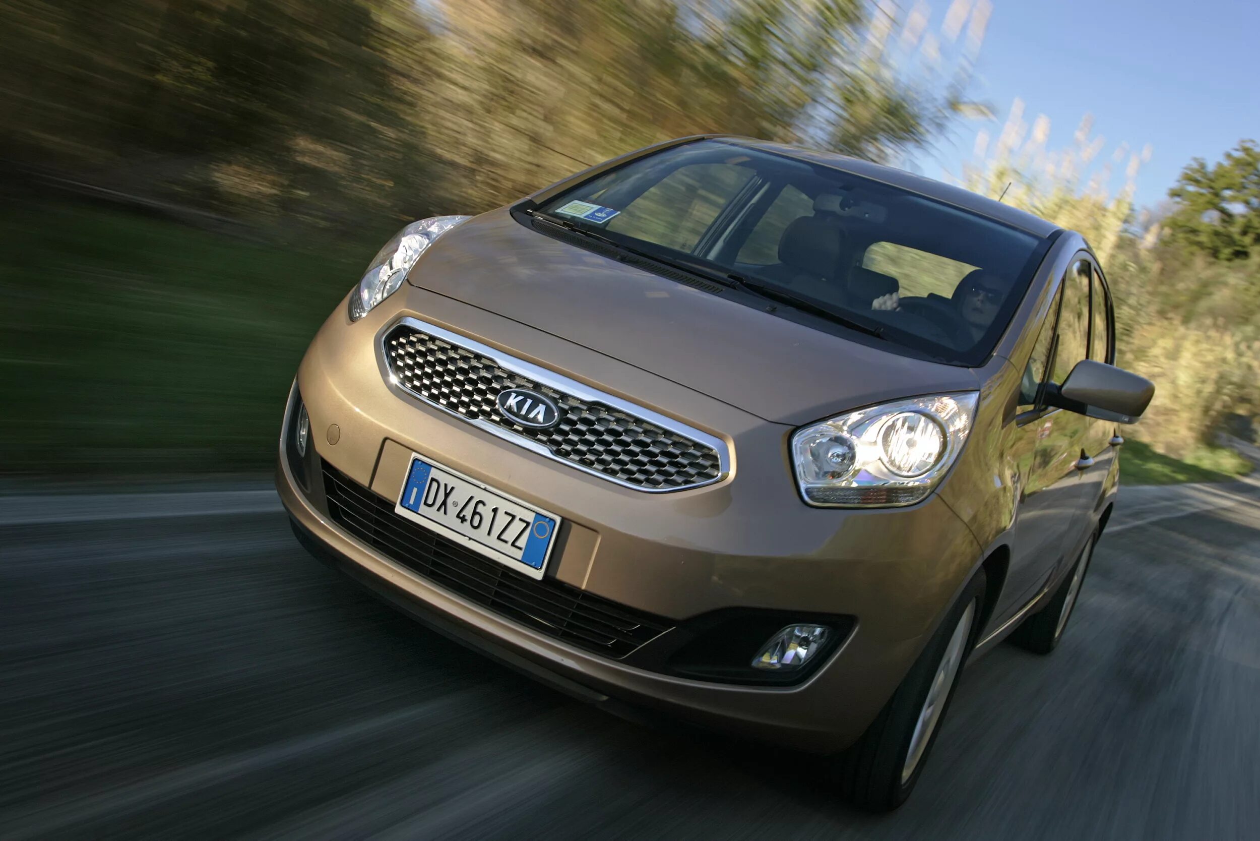 Venga 2010. Марка машины Kia Venga. Kia Venga, (2009-2014). Kia машина 2010. Киа машина страна