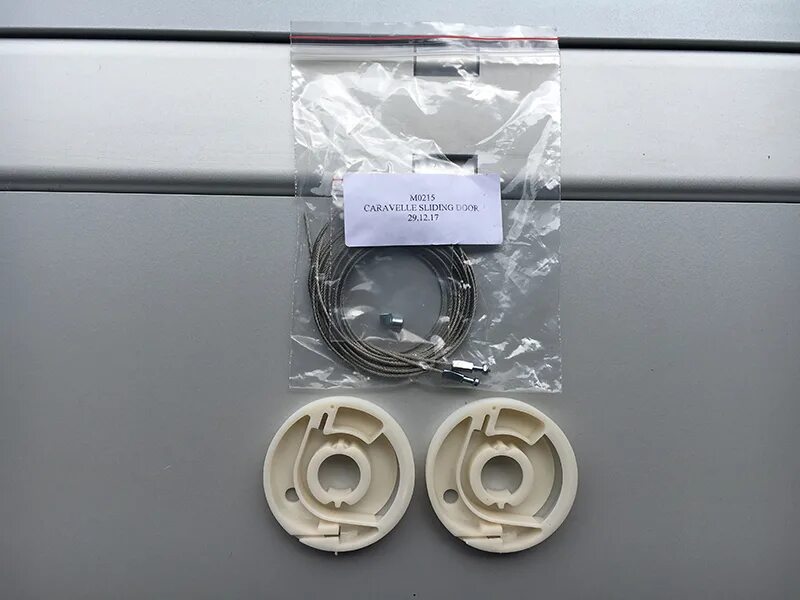 ремкомплект сдвижной двери газ 27 0 5. ремкомплект болтов дверных петель фольксваген транспортер т5. ремкомплект нижний роликов сдвижной двери рено. дукато 244 ремкомплект сдвижной двери. ремкомплект роликов сдвижной двери пежо партнер.