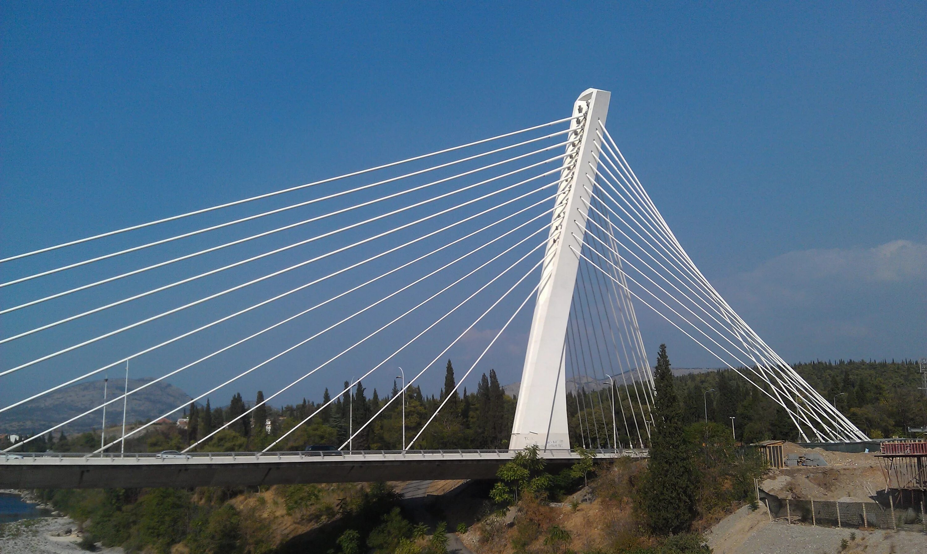 Мост рио-антирио. Cable bridge. Вантовый мост с одной опорой. Вантовый мост вант. Вантовый мост ночью сочи.