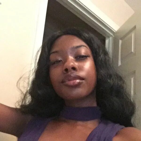 Ebony sarah. Ebony sarah banks. Ebony sarah. Elaina robin. Ebony sarah.