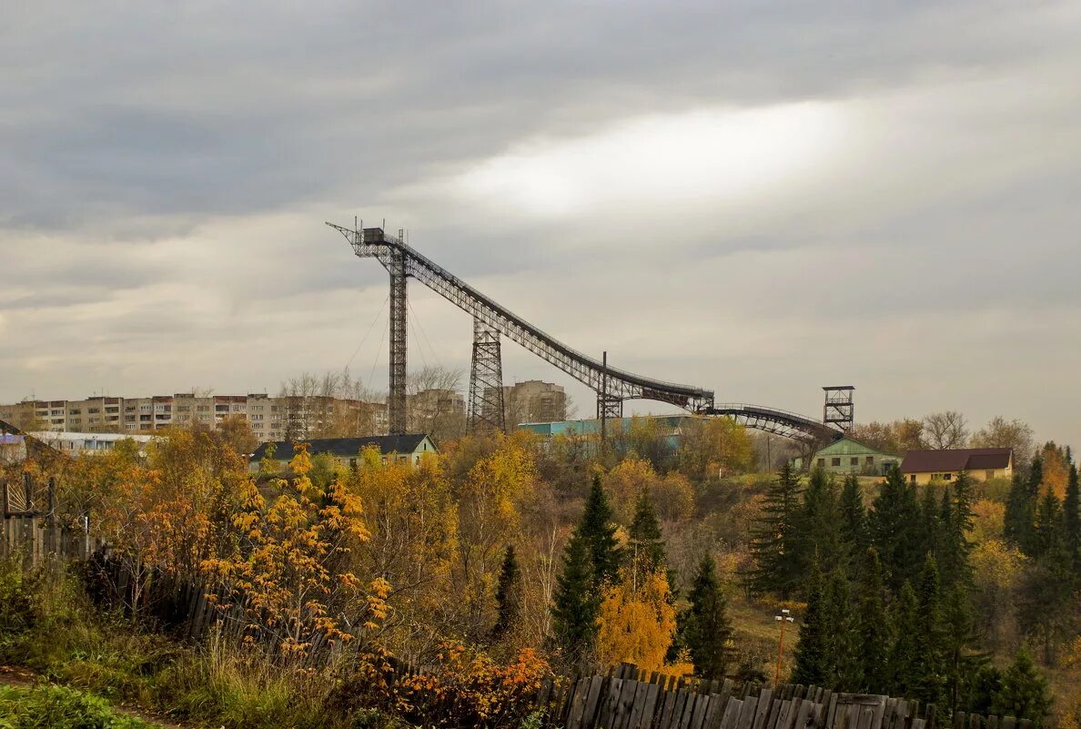 трамплин киров филейка. кировский ледодром трамплин. трамплин киров филейка. трамплин киров. спорткомплекс трамплин киров.