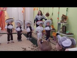 Танец грибочков средняя группа мальчики