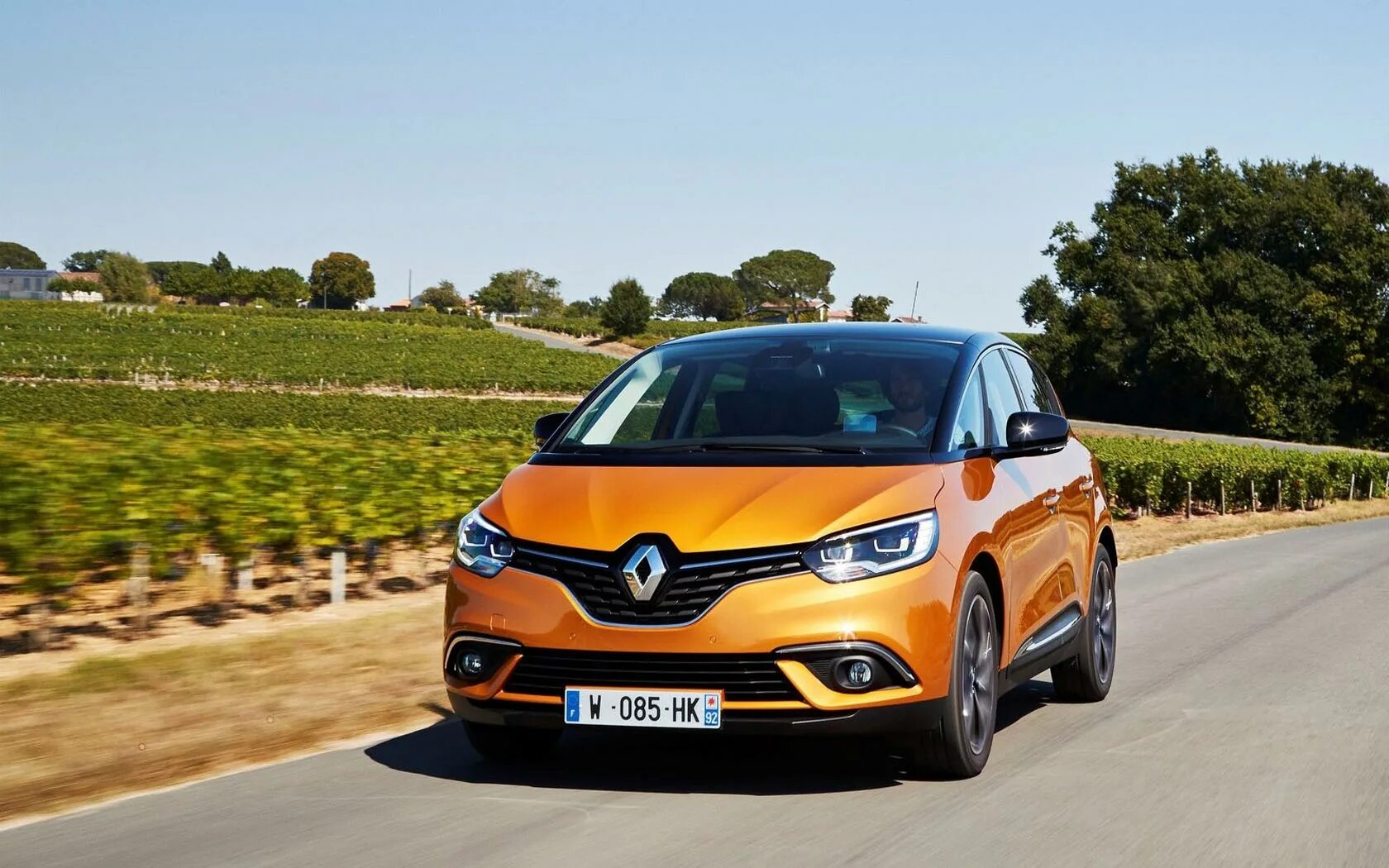 Рено 2017 год. Renault Scenic 2017. Рено Сценик 2016. Renault Scenic 2016. Рено Сценик 2016 салон.