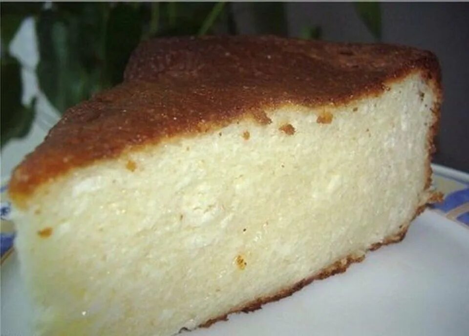 Запеканка в микроволновке быстро и вкусно рецепты. Творожная запеканка без манки. запеканка без яиц. запеканка из творога без яиц. запеканка творожная со сгущенным молоком.