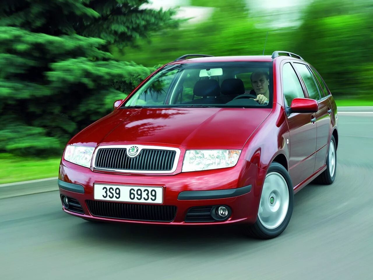 Шкода фабия рестайлинг. Шкода фабия универсал 1.2. skoda fabia 2005 1.2. шкода фабия 2004 1.2. skoda fabia 2006 1.2.