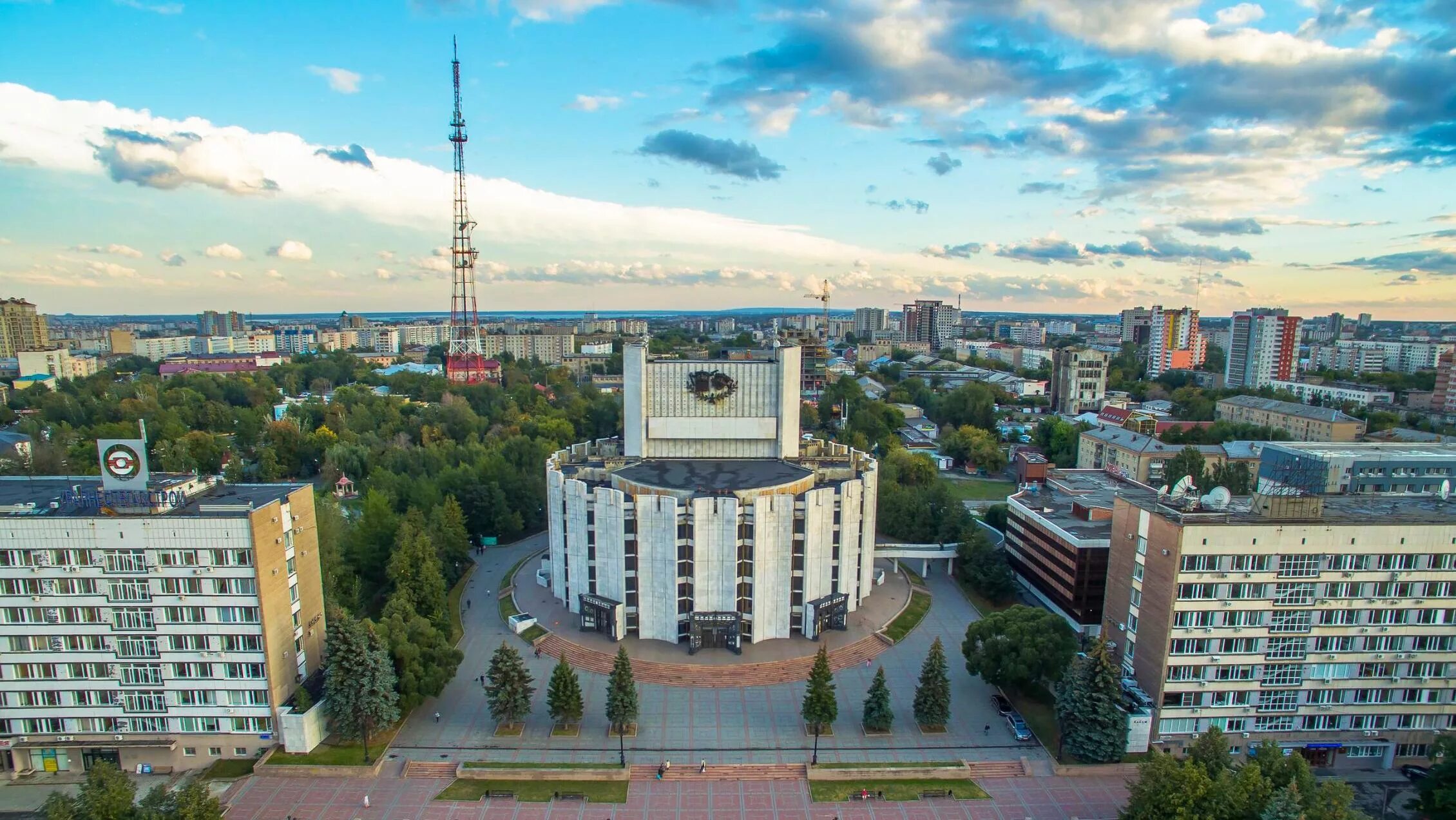 Челябинск. Челябинск города России. Театр драмы Челябинск. Центр Челябинска. Настоящее челябинское время