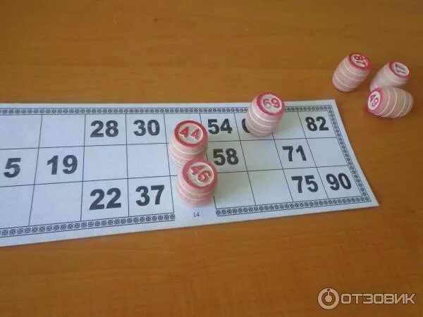 Стульчики лото. Бочонок из лото. Цифры в лото названия всех бочонков. Лото наименование цифр. Названия в русском лото.