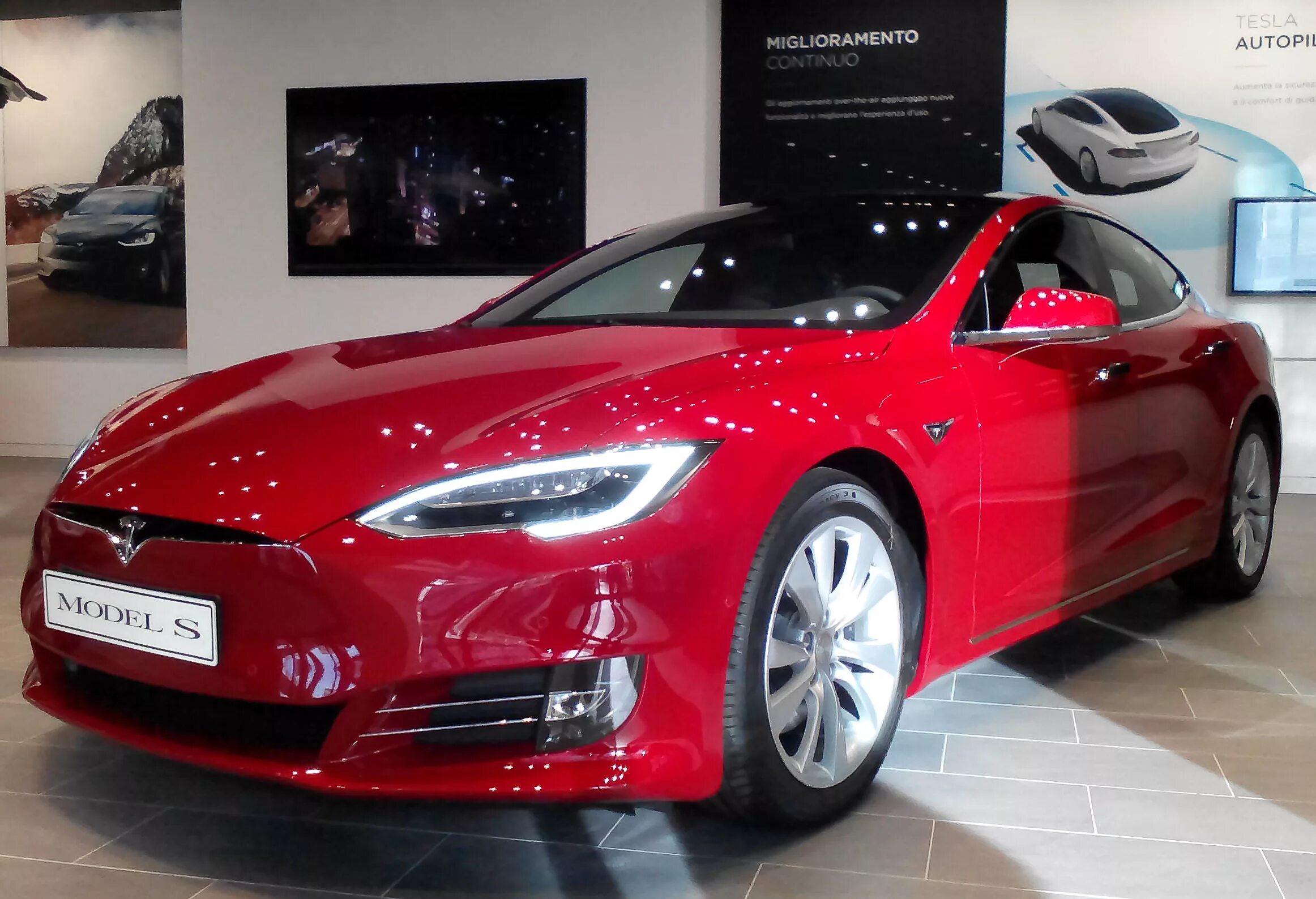 Тесла новая в россии. Tesla model s p100d Performance. Tesla model s 2023. Tesla model 400. Tesla model s цвета.