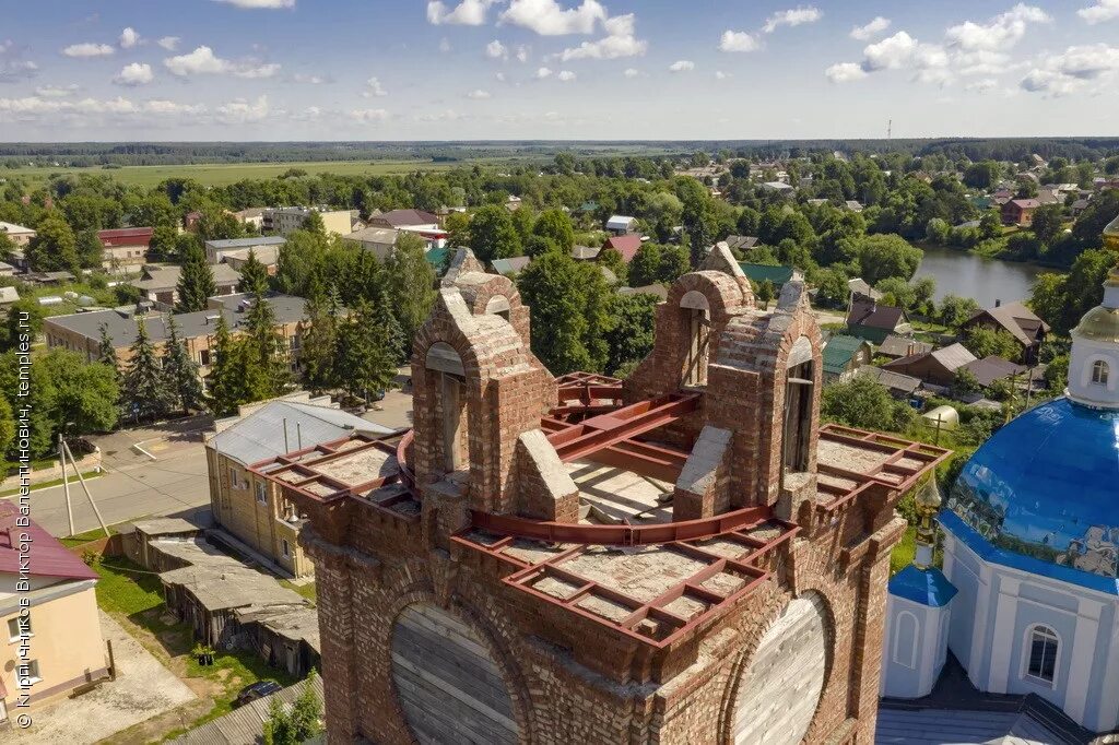 Калужская область 18. Река угра калужская область. Калужская область 18. Усадьба авчурино (18 км от калуги). Юхнов собор казанской иконы божией матери.