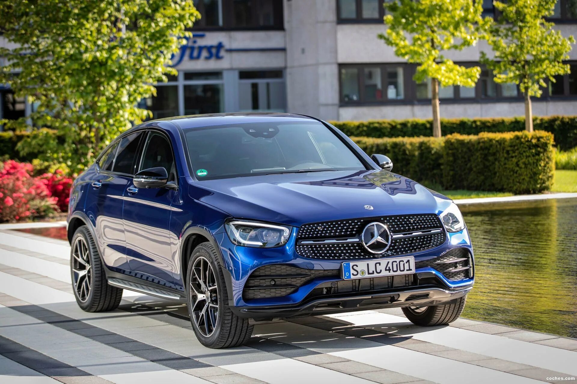 Мерседес ГЛЦ 2022. Mercedes Benz GLK Coupe. Мерседес GLK 300 купе. Mercedes-Benz GLC GLC 300. Купить мерседес глц