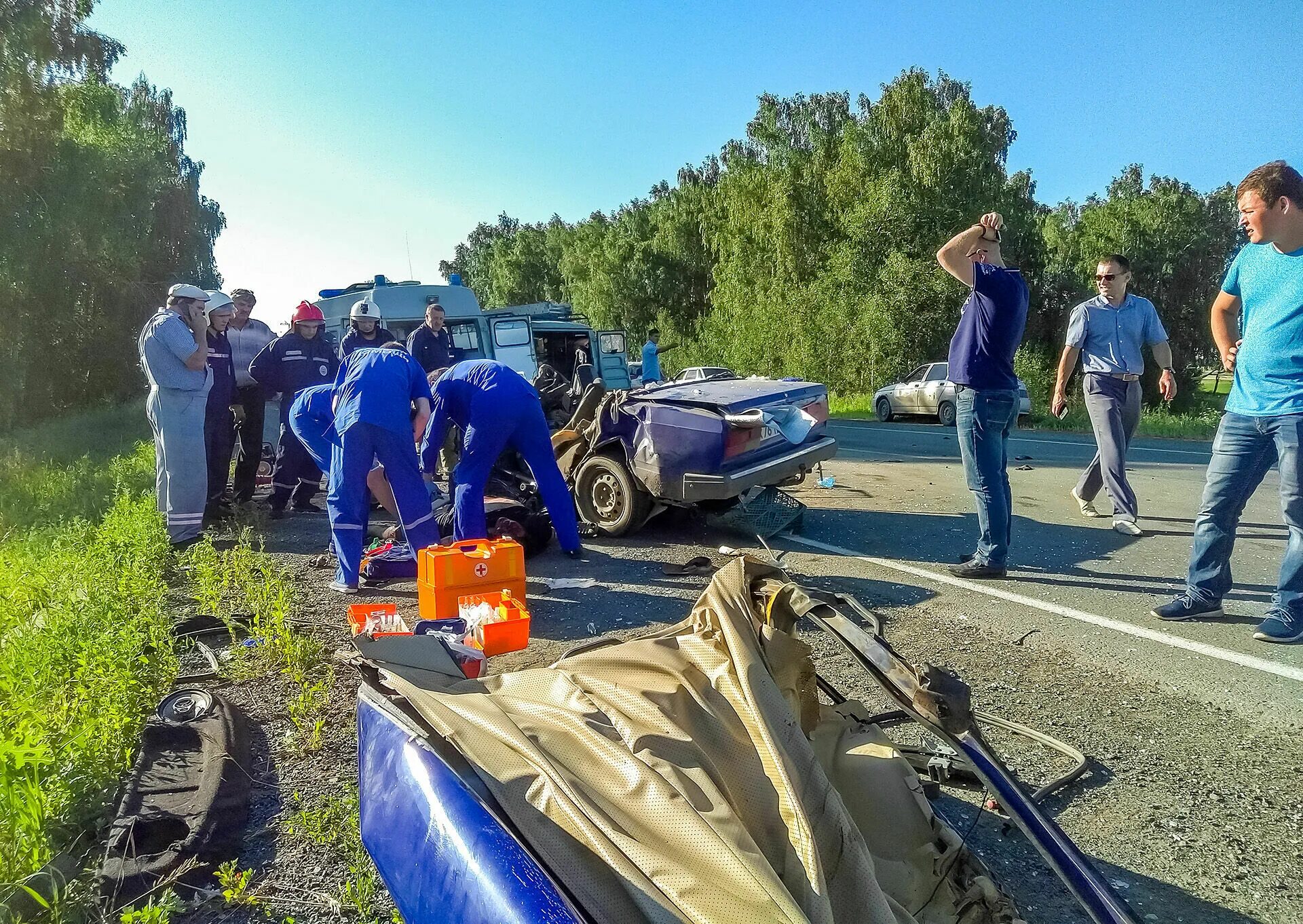 Маршрутки симферополя. Дтп 17 ноября 2021 в феодосии. Маршрутки на улицах симферополь. Авария на северо западе москвы. Дтп на героев разведчиков краснодар.