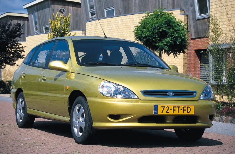 Киа рио 2000 года. Kia Rio 2000. Kia Rio 2002. Киа Рио 2002 года. Kia Rio 2001.