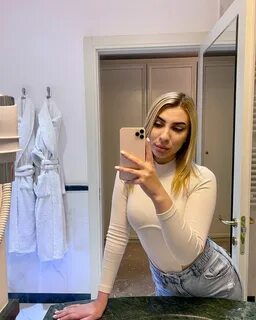 А как еще озаглавить рассказ о Дженни Люкс, если о ее жизни вне камеры ниче...