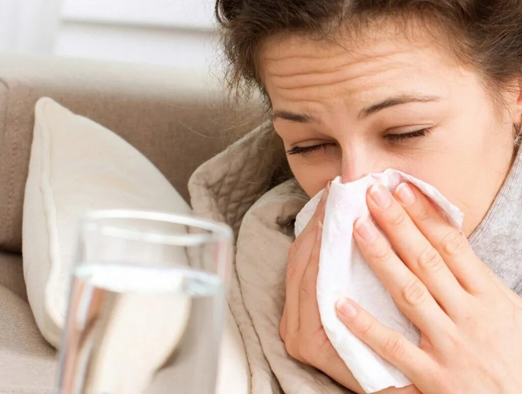 Простуда вирус грипп. Грипп. ОРВИ. Простудные и инфекционные заболевания. Болезнь грипп.