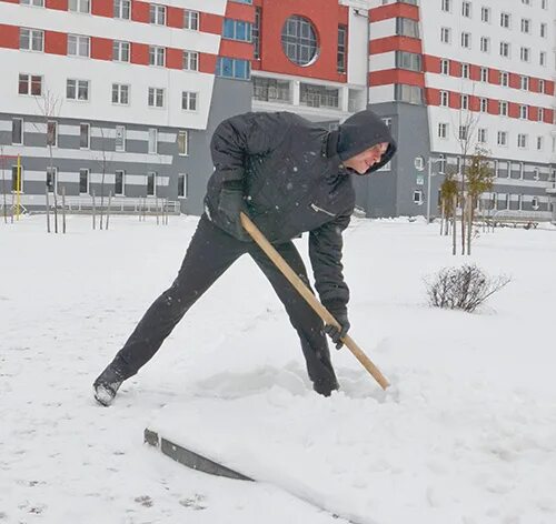 дворник в москве. хороший дворник. дворник нижний новгород. лучший дворник. лучший дворник.