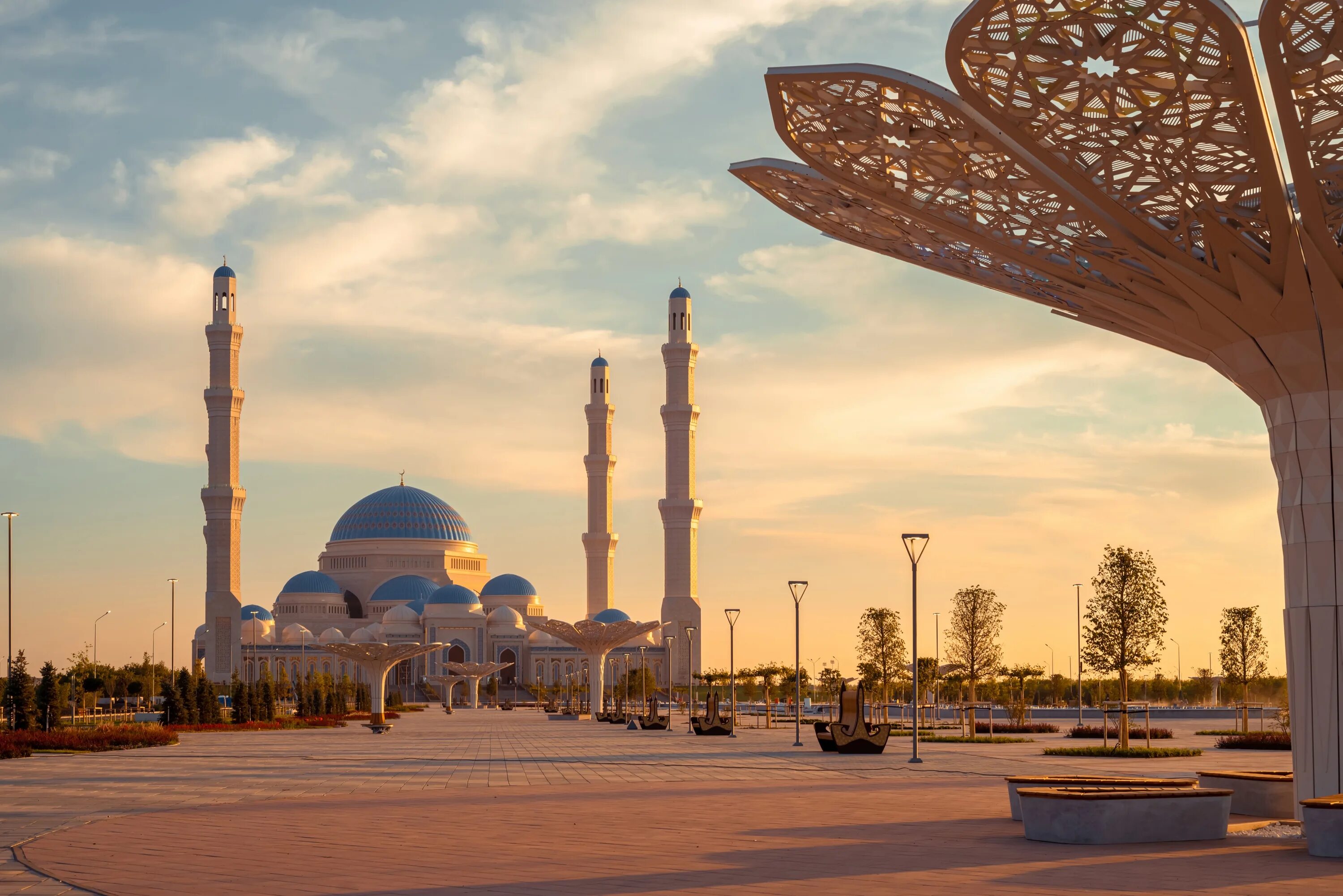 Астана самая большая мечеть. Мечеть Нурсултан в Астане. Новая мечеть в Астане.