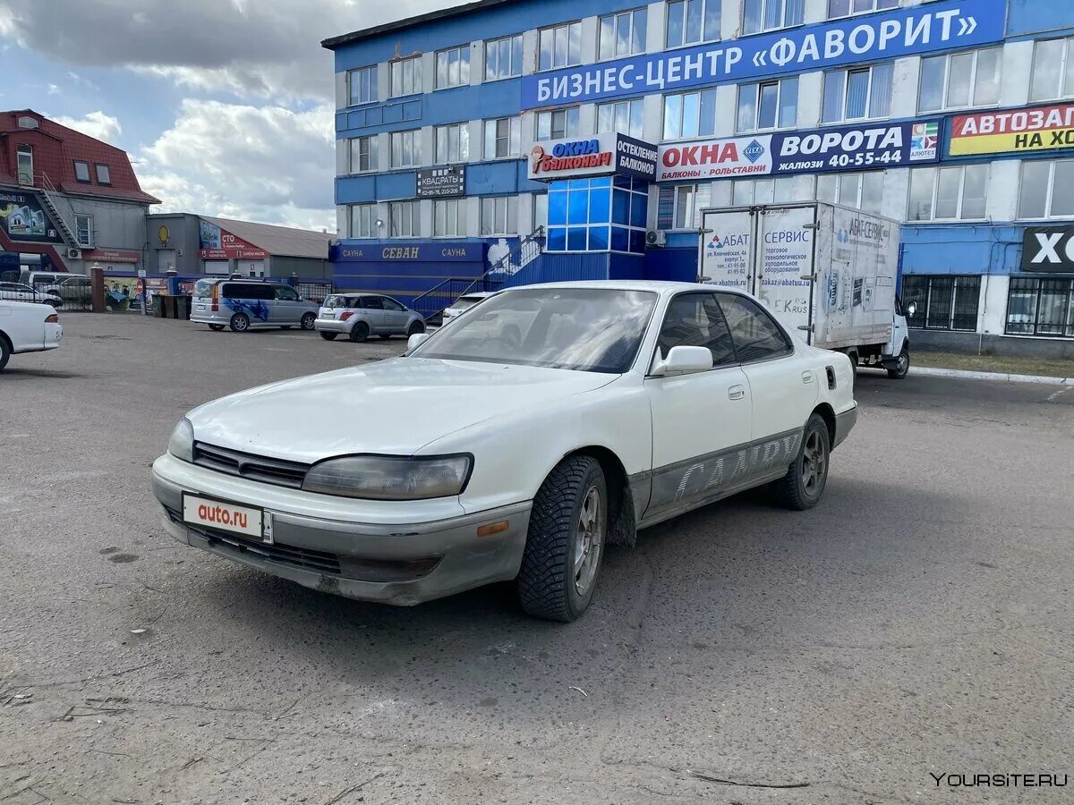 Дром автомобили улан. Toyota Camry prominent 1991. Toyota Camry prominent xv10. Toyota Camry 1993 2.0 двигатель. Дром Улан-Удэ.