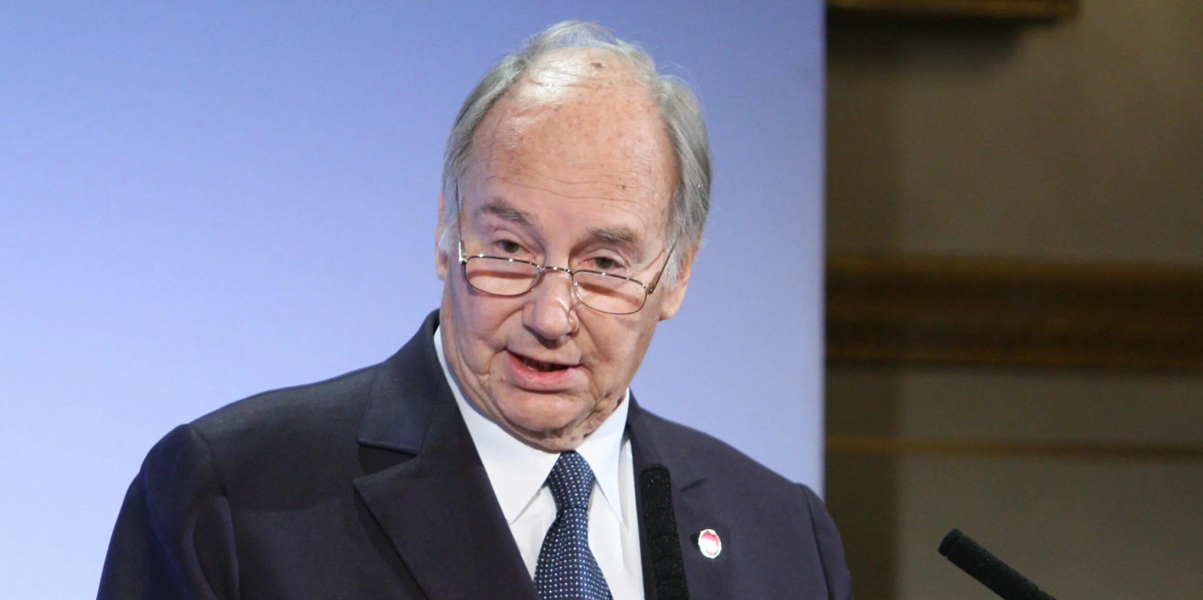 Принц карим ага-хан iv. Имам карим ага-хан. Лидер исмаилитов ага хан. Ага хан 4. Имам исмаилитов ага-хан iv.