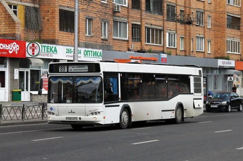 Первый автобус красноярск. Автобус Красноярск. Городской автобус Красноярск. Автобус 2 Красноярск. Автобус МАЗ Красноярск.