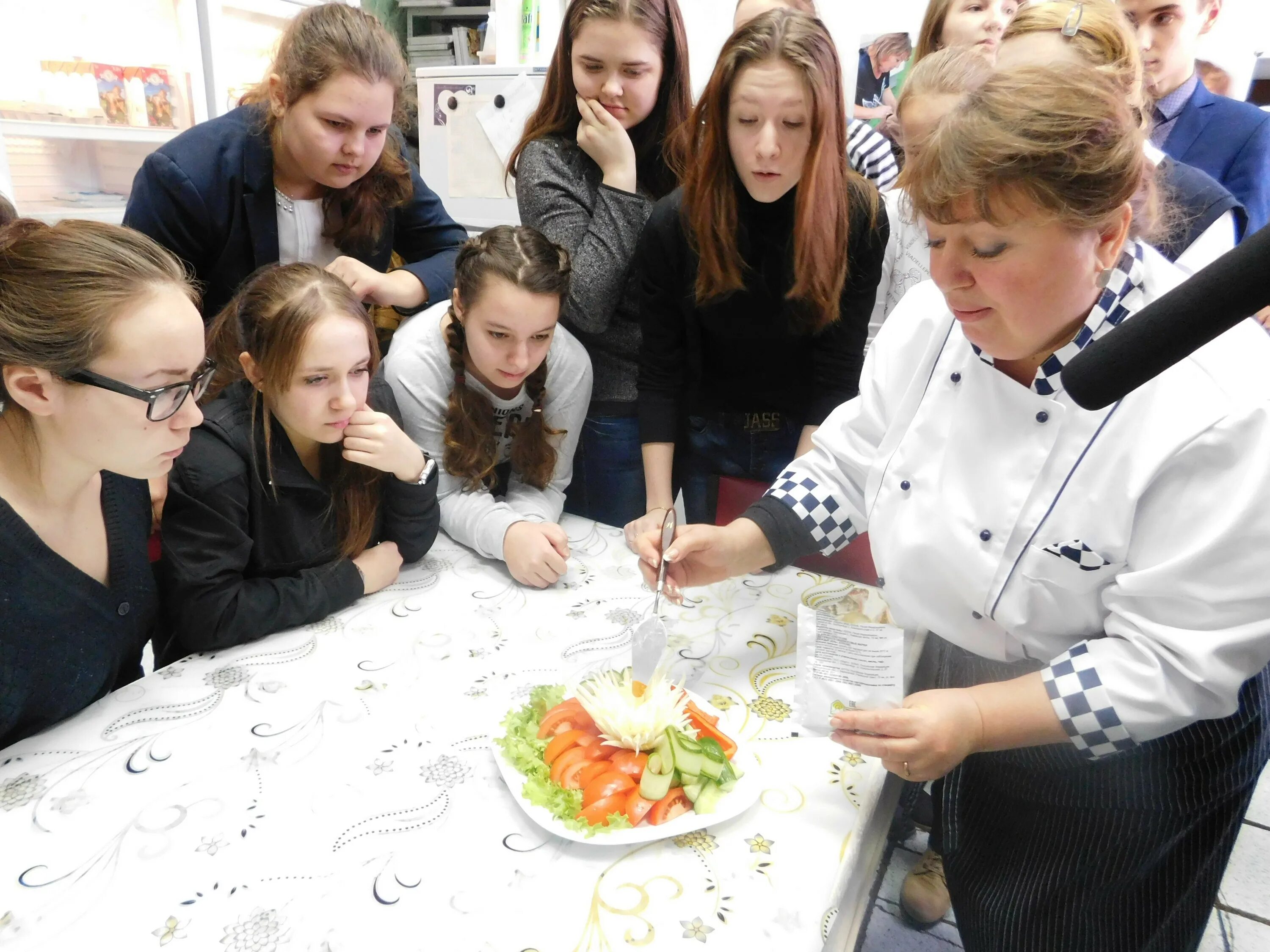 урок технологии. детские мастер классы по кулинарии. мастер классы в старших классах. мастер классы для подростков. мастер класс с родителями.